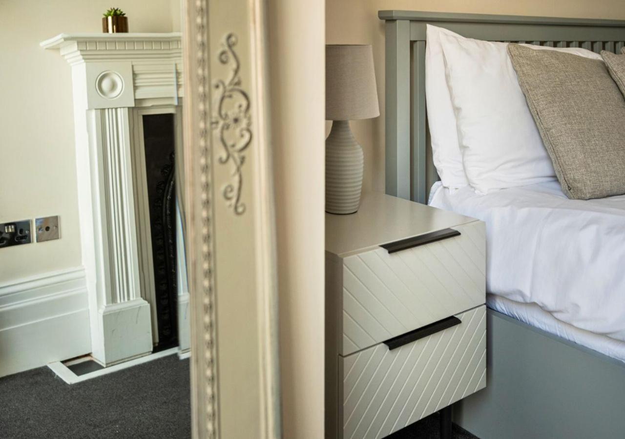 Apartment Stunning 2 Bed In The Centre Of Cheltenham! Cheltenham