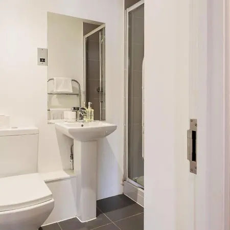 Stunning 2 Bed In The Centre Of Cheltenham! Exterior photo